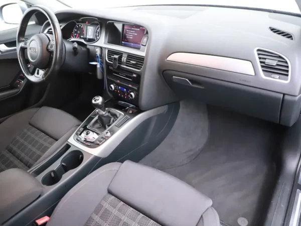 Audi A4 Limousine 1.8 TFSIe Edition Org.NL