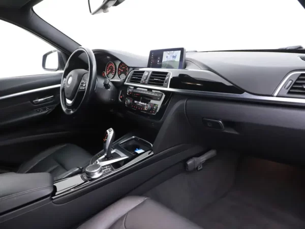 BMW 3-serie 330e Luxury Edition