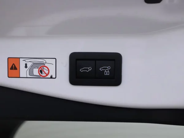 Toyota C-HR 1.8 Hybrid 140 First Edition