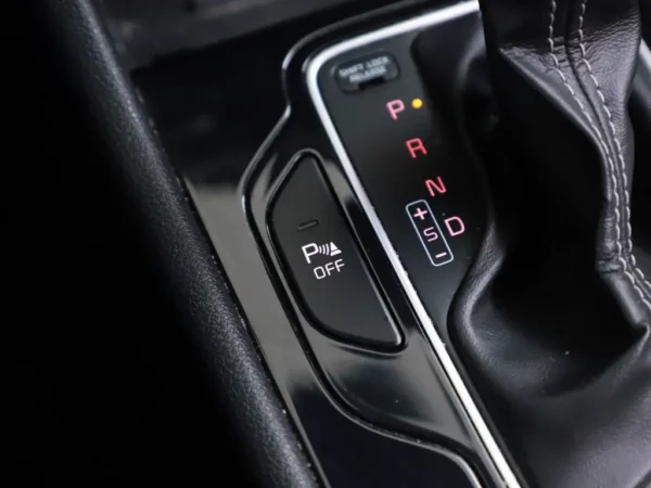 Photo 21 of 30 of KNACC81CGK5296178 Kia Niro 1.6 GDi Hybrid DynamicLine (5-drs