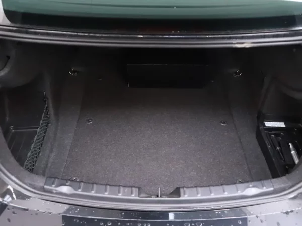 Photo 21 of 31 of WBA8A71040K742832 BMW 3-serie 330i Centennial High Executive Sport LED