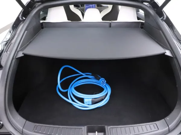 Photo 21 of 33 of 5YJSA7E26JF270000 Tesla Model S 100D (5-drs Hatchb.) Cruise