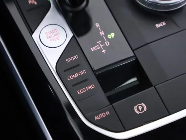 BMW 3 Serie Touring 330d Business Edition Plus Led-Laser