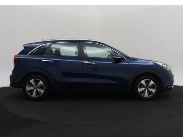 Photo 22 of 24 of KNACC81CGJ5113784 Kia Niro 1.6 GDi Hybrid ExecutiveLine (5-drs
