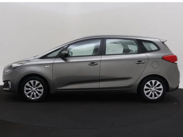 Photo 22 of 25 of KNAHT811AG7124222 Kia Carens 1.6 GDi DynamicLine Nav