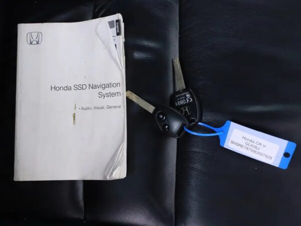 Photo 22 of 26 of SHSRE78709U007928 Honda CR-V 2.4i Automaat Executive Xenon