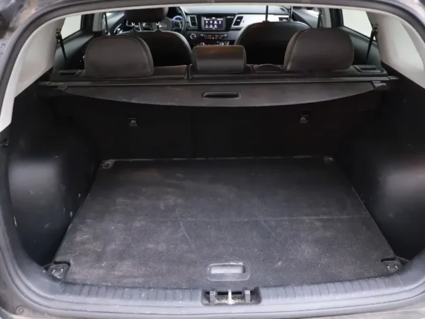 Photo 22 of 30 of KNACC81CGK5296178 Kia Niro 1.6 GDi Hybrid DynamicLine (5-drs