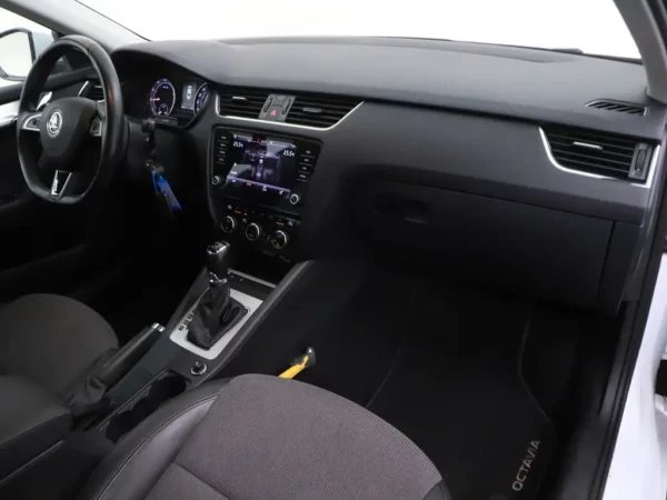 Skoda Octavia 1.5 TSI Greentech Ambition Business