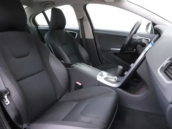 Photo 22 of 30 of YV1FS48HBC2138291 Volvo S60 1.6 T4 Aut. Kinetic