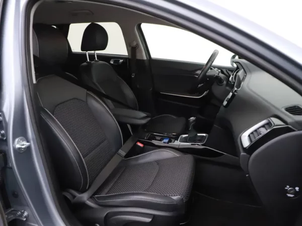 Photo 22 of 31 of U5YH5811ALL063651 Kia Ceed Sportswagon 1.0 T-GDi DynamicPlusLine Navi