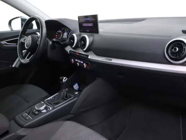 Photo 23 of 28 of WAUZZZGA5MA007796 Audi Q2 35 TFSI Aut. Business Edition LED