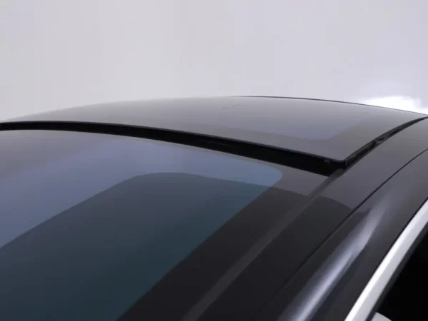 Photo 23 of 33 of 5YJSA7E26JF270000 Tesla Model S 100D (5-drs Hatchb.) Cruise