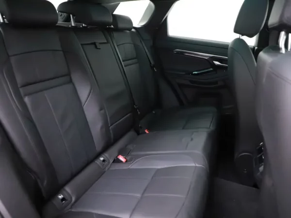 Photo 23 of 33 of SALZA2BT4PH193071 Land Rover Range Rover Evoque 1.5 P300e AWD R-Dynamic S