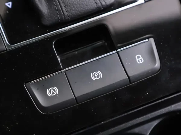 Skoda Superb Combi 1.6 TDI Aut. Style Business LED