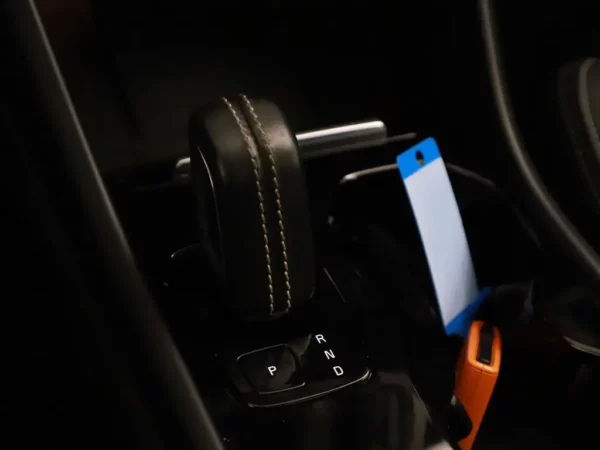 Photo 23 of 38 of YV1XZEDVEM2461653 Volvo XC40 Recharge P8 AWD R-Design