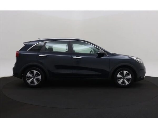 Kia Niro 1.6 GDi Hybrid First Edition