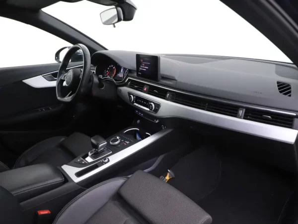 Audi A4 Avant 2.0 TFSI MHEV Sport S line edition LED