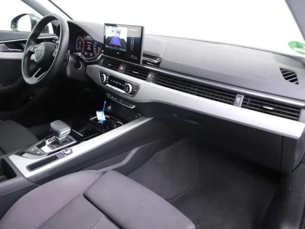 Audi A4 Limousine 40 TFSI Advanced Edition