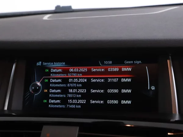 Photo 24 of 29 of WBAXW110900P42105 BMW X4 xDrive20i Aut. High Executive M-Sport