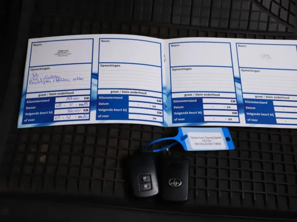 Photo 24 of 30 of SB1ZS3JEX0E174839 Toyota Auris Touring Sports 1.8 Hybrid Lease