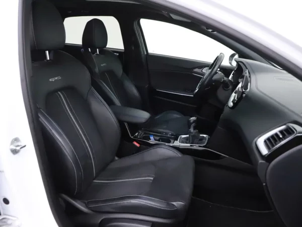 Photo 24 of 30 of U5YH2G11ALL030094 Kia ProCeed 1.0 T-GDI GT-Line