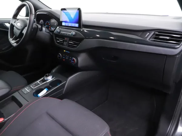 Ford FOCUS Wagon 1.5 EcoBoost ST Line