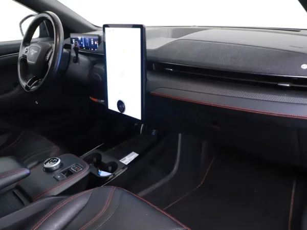 Ford Mustang Mach-E AWD 75 kWh LED