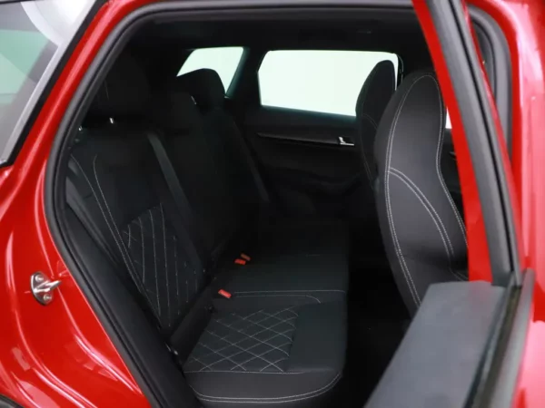 Photo 24 of 34 of TMBJR7NU6M5017005 Skoda Karoq 1.5 TSI ACT Sportline Business LED