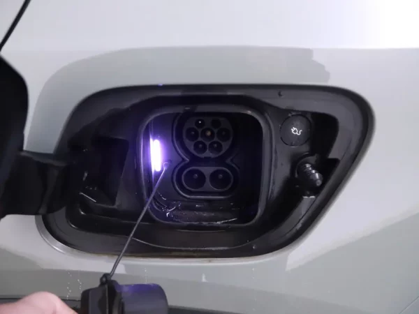 Photo 24 of 38 of YV1XZEDVEM2461653 Volvo XC40 Recharge P8 AWD R-Design