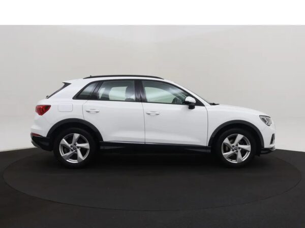 Photo 25 of 27 of WAUZZZF30L1041209 Audi Q3 35 TFSI Aut. Pro Line