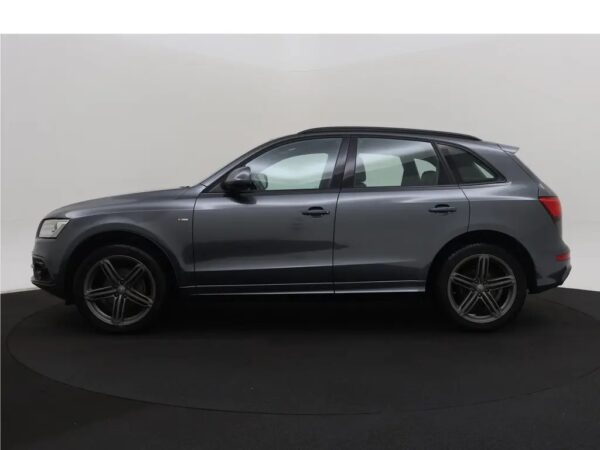 Audi Q5 2.0 TFSI Quattro S-Line LED