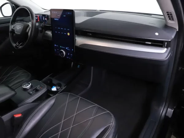 Photo 25 of 30 of WF0TK1EM7MMA16123 Ford Mustang Mach-E RWD 75 kWh (5-drs