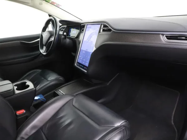 Photo 25 of 31 of 5YJXCCE22GF012440 Tesla Model X 90D Base 6p. LED