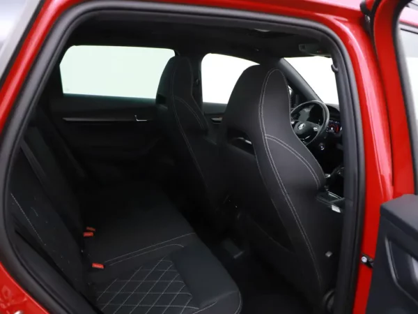 Photo 25 of 34 of TMBJR7NU6M5017005 Skoda Karoq 1.5 TSI ACT Sportline Business LED