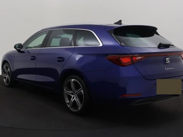 Photo 26 of 26 of VSSZZZKLZMR049700 SEAT Leon ST 1.5 eTSI DSG Style Launch Edition