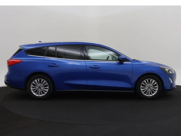 Photo 26 of 28 of WF0PXXGCHPLY55796 Ford FOCUS Wagon 1.0 EcoBoost Hybrid Titanium X