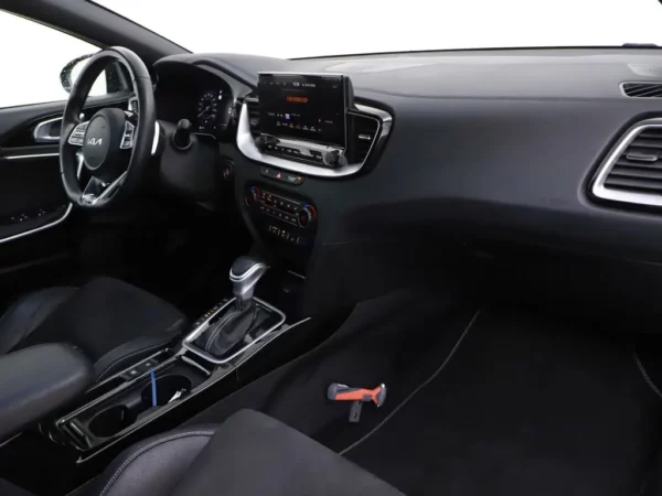 Photo 26 of 31 of U5YH7815GPL140881 Kia Ceed Sportswagon 1.5 T-GDi Aut. GT-Line