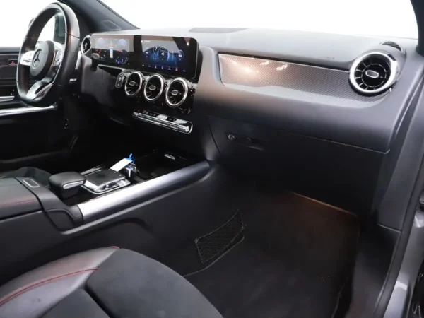 Mercedes-Benz B-Klasse 180d Business Solution AMG