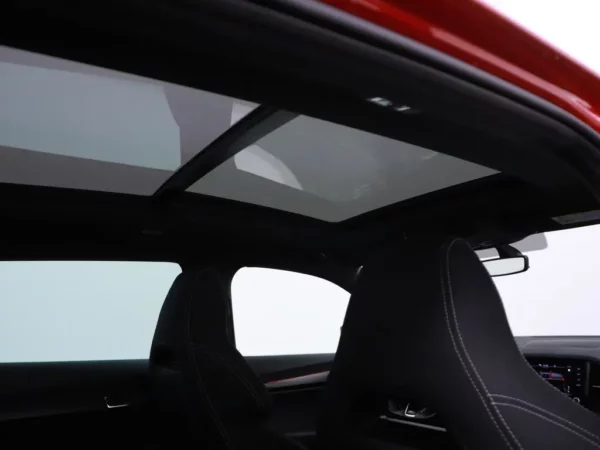 Photo 26 of 34 of TMBJR7NU6M5017005 Skoda Karoq 1.5 TSI ACT Sportline Business LED