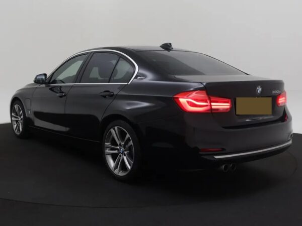 BMW 3-serie 330e Luxury Edition