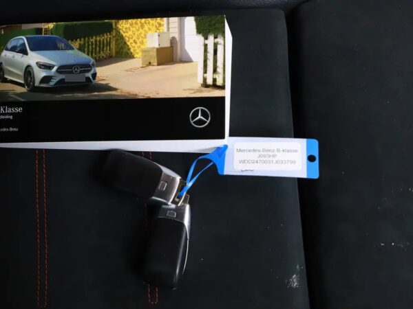 Mercedes-Benz B-Klasse 180d Business Solution AMG