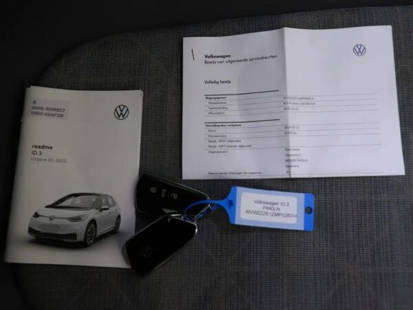 Photo 27 of 31 of WVWZZZE1ZMP028314 Volkswagen ID.3 Pro 58 kWh (5-drs Hatchb.)