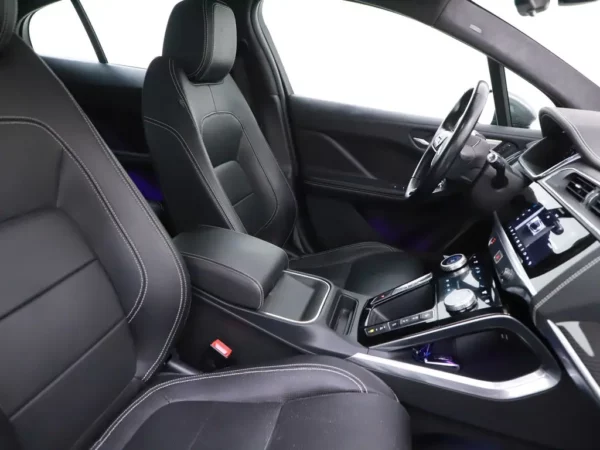 Photo 27 of 33 of SADHA2B17K1F66341 Jaguar I-PACE EV400 First Edition 90 kWh LED