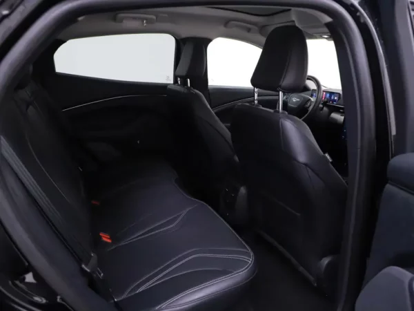 Ford Mustang Mach-E RWD 75 kWh LED