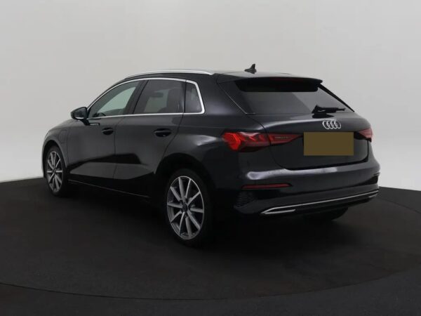 Audi A3 Sportback 40 TFSI e S-Tronic Business Edition