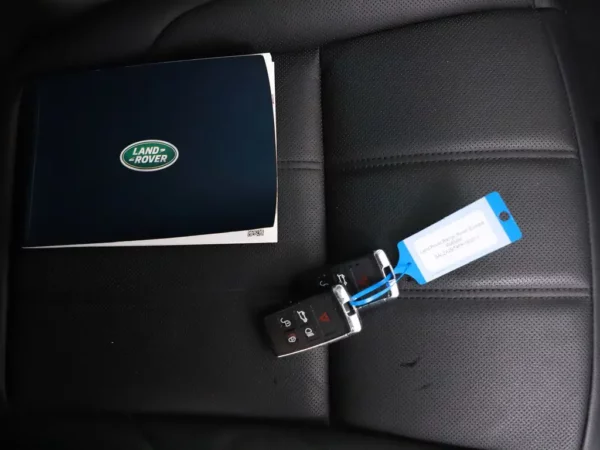 Photo 28 of 33 of SALZA2BT4PH193071 Land Rover Range Rover Evoque 1.5 P300e AWD R-Dynamic S