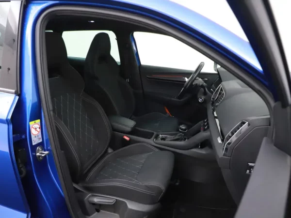 Photo 28 of 37 of TMBJR7NU0L5044196 Skoda Karoq 1.5 TSI AUT .Sportline Business LED