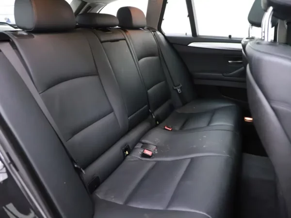 Photo 28 of 37 of WBA5G11060D177843 BMW 5 Serie Touring 520i High Executive Leder
