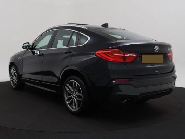 Photo 29 of 29 of WBAXW110900P42105 BMW X4 xDrive20i Aut. High Executive M-Sport