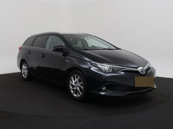 Photo 29 of 30 of SB1ZS3JEX0E174839 Toyota Auris Touring Sports 1.8 Hybrid Lease